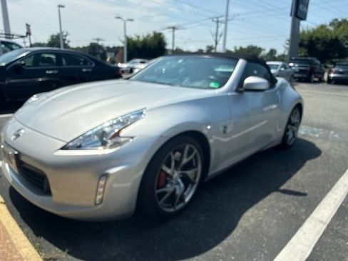 Used 2017 Nissan 370Z Touring Sport RWD image 1