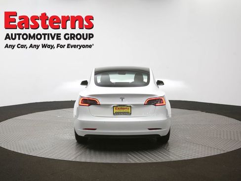 Used 2021 Tesla Model 3 Standard Range Plus image 37