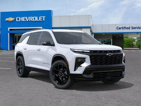 New 2026 Chevrolet Traverse RS w/ LPO, Floor Liner Package image 7