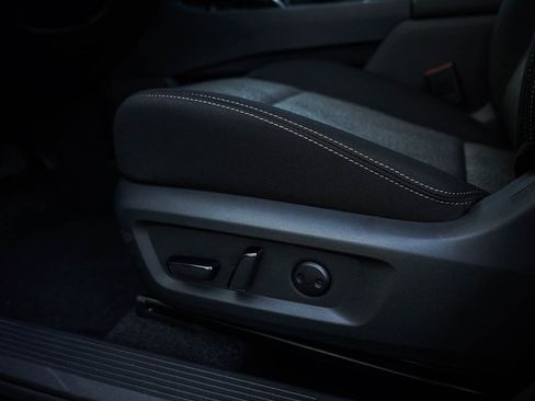 New 2026 Nissan Rogue SV image 20