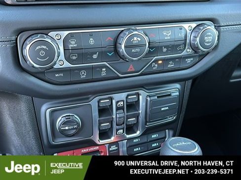 New 2026 Jeep Gladiator Mojave w/ Safety Group image 17