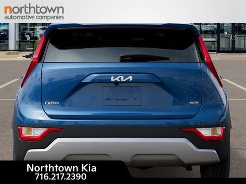 New 2025 Kia Niro EX image 14