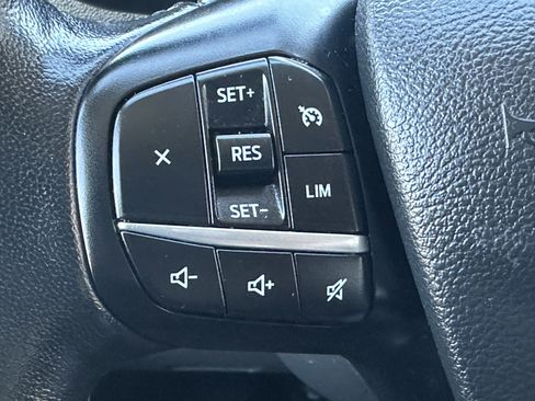 Used 2023 Ford Transit 350 XLT image 25