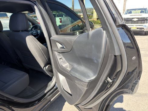Used 2026 Chevrolet Equinox LT FWD image 13