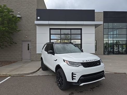 Used 2023 Land Rover Discovery S R-Dynamic AWD/4WD image 2