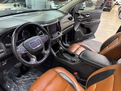 Used 2017 GMC Acadia SLT image 33