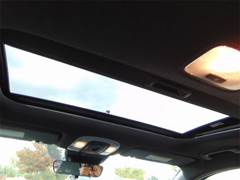 Used 2022 Hyundai Elantra N image 22