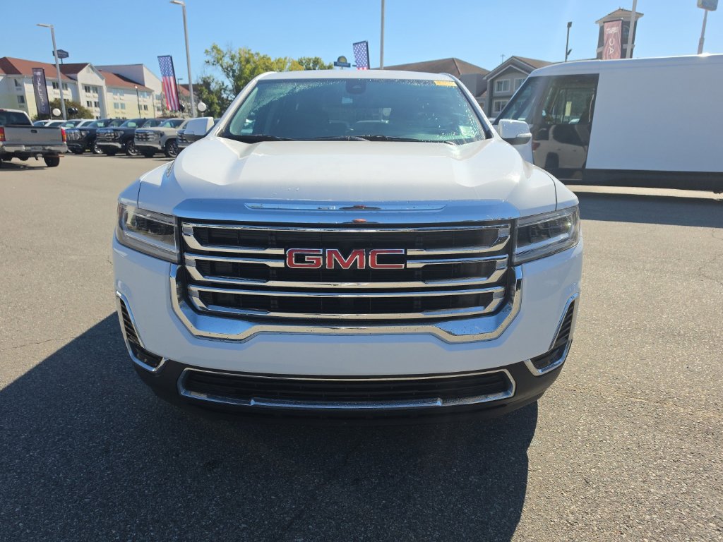 Used 2023 GMC Acadia SLE FWD image 2