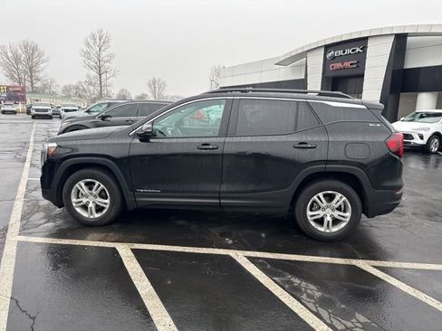 Certified 2023 GMC Terrain SLE w/ Driver Convenience Package image 10