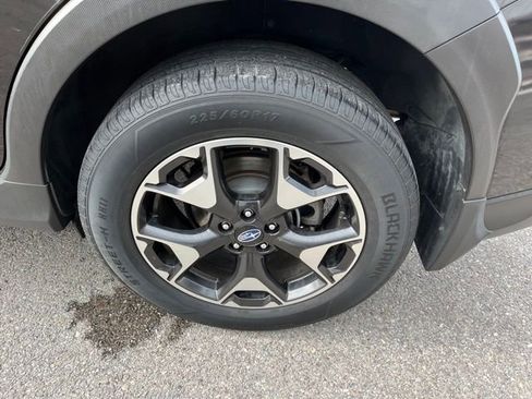 Used 2019 Subaru Crosstrek 2.0i Premium w/ Eyesight System image 22