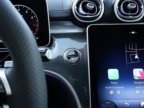 Certified 2025 Mercedes-Benz CLE 300 4MATIC Coupe image 28