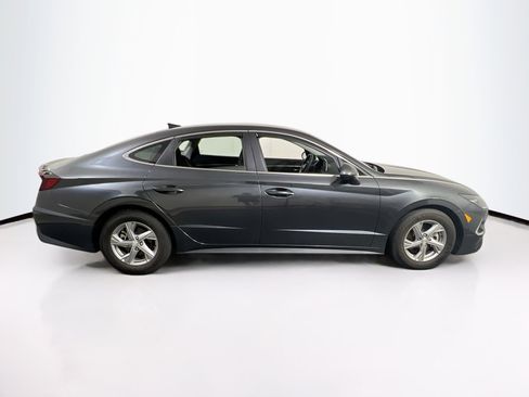 Used 2023 Hyundai Sonata SE FWD image 4