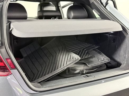 Used 2016 Audi A3 e-tron Premium w/ Audi MMI Navigation Plus FWD image 28