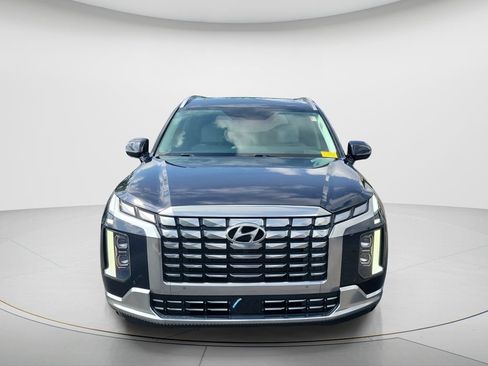 Used 2024 Hyundai Palisade Calligraphy FWD image 2