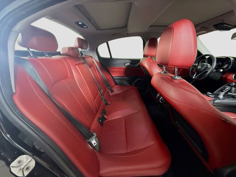 Used 2019 Alfa Romeo Giulia w/ Quick Order Package 22K Sport image 27