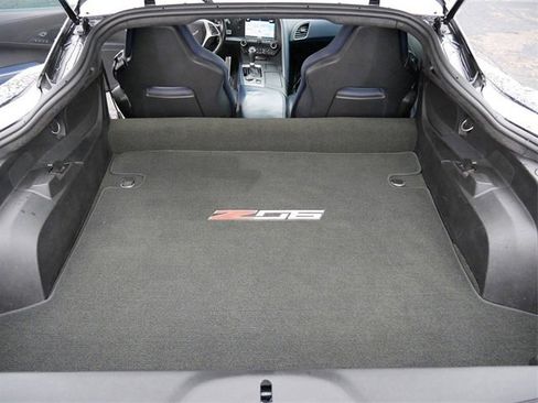 Used 2016 Chevrolet Corvette Z06 w/ 3LZ Preferred Equipment Group image 10