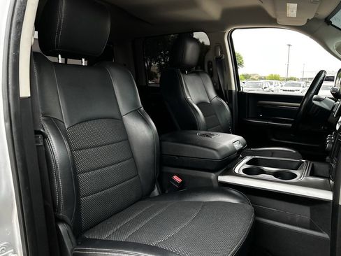 Used 2018 RAM 2500 Lone Star w/ Sport Appearance Group AWD/4WD image 28