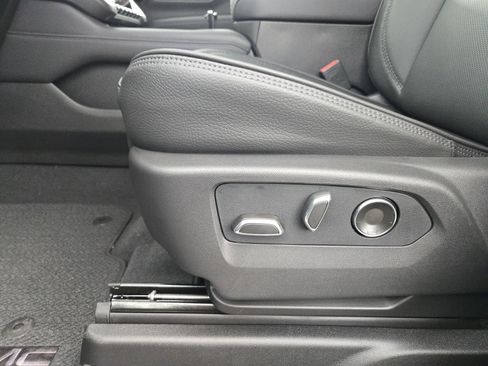 New 2026 GMC Yukon XL Denali w/ Denali Reserve Package AWD/4WD image 19