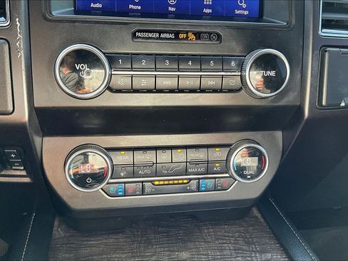 Used 2021 Ford Expedition Limited AWD/4WD image 17