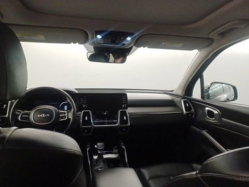 Used 2023 Kia Sorento SX AWD/4WD image 14