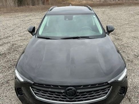 Used 2023 Buick Envision Preferred w/ Sport Touring Package AWD/4WD image 9