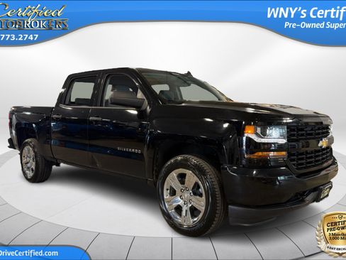 Used 2018 Chevrolet Silverado 1500 Custom w/ Custom Value Package AWD/4WD image 3