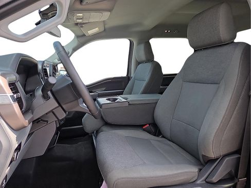 Used 2024 Ford F150 XLT image 14