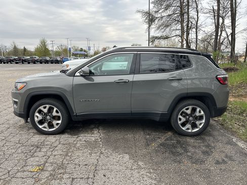 Used 2019 Jeep Compass Limited AWD/4WD image 6