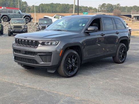 New 2026 Jeep Grand Cherokee 4WD image 4