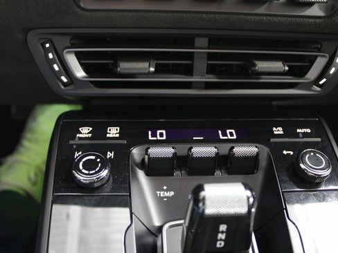 Certified 2024 Porsche 911 Carrera 4 GTS image 31