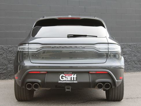 Certified 2023 Porsche Macan Turbo image 11