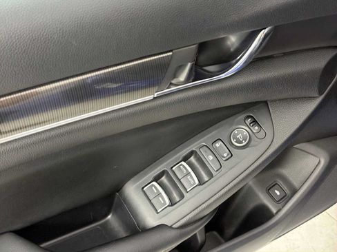Used 2019 Honda Accord Sport image 15