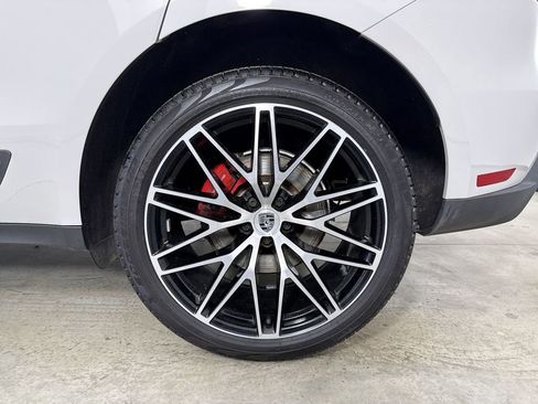 Certified 2023 Porsche Macan S AWD/4WD image 14