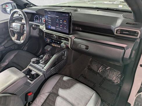 Used 2025 Toyota 4Runner TRD Off-Road Premium w/ Tow Technology Package AWD/4WD image 22