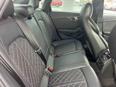 Used 2023 Audi S4 Premium Plus w/ Premium Plus Package image 32