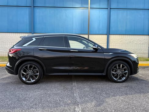 Used 2019 INFINITI QX50 Essential w/ Sensory Package image 4