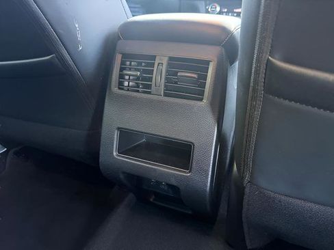 Used 2023 Mitsubishi Outlander ES image 25