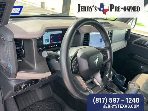 Used 2024 Ford Bronco Wildtrak AWD/4WD image 8