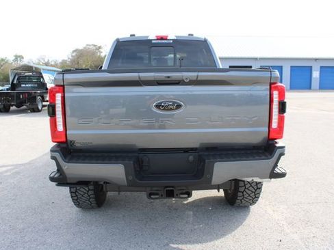 Used 2024 Ford F250 Lariat w/ Black Appearance Package image 9