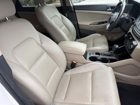 Used 2017 Hyundai Tucson SE Plus image 5