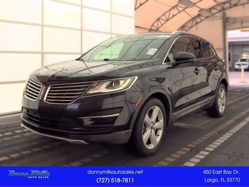 Used 2015 Lincoln MKC FWD image 1