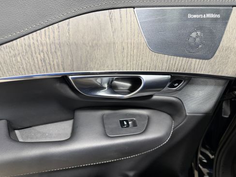 Used 2023 Volvo XC90 B6 Ultimate w/ Protection Package image 23