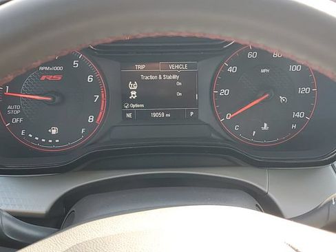 Certified 2025 Chevrolet Trax RS w/ Driver Confidence Package FWD image 18