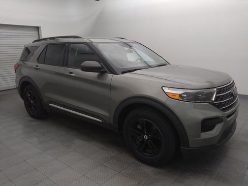 Used 2020 Ford Explorer XLT RWD image 11