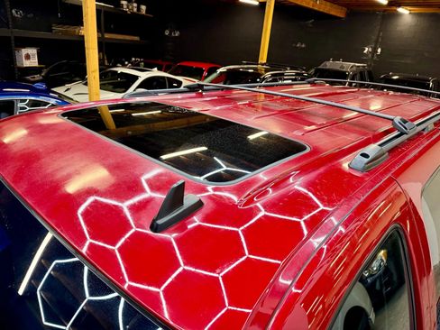 Used 2014 Chevrolet Suburban LTZ image 6