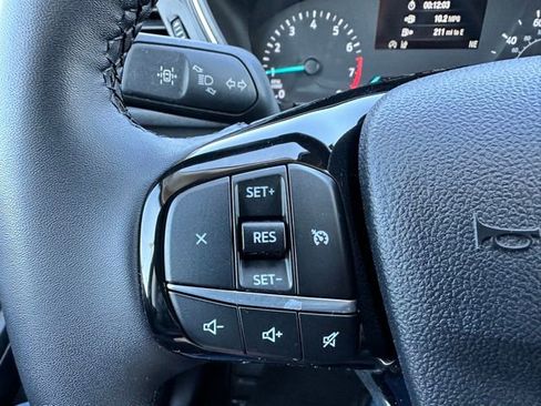 Used 2022 Ford Escape SE w/ SE Sport Appearance Package image 23