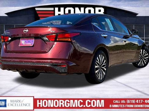 Used 2023 Nissan Altima 2.5 SV image 6