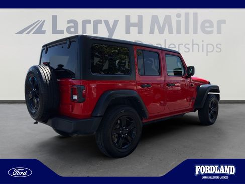 Used 2022 Jeep Wrangler Unlimited Sport AWD/4WD image 5