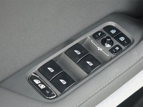 Used 2023 Polestar Polestar 2 w/ Pilot Pack AWD/4WD image 20