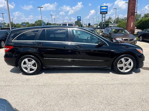 Used 2011 Mercedes-Benz R 350 BlueTEC 4MATIC image 6